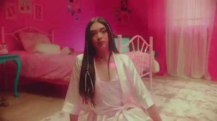 Segundo Plato (Lyric Video)