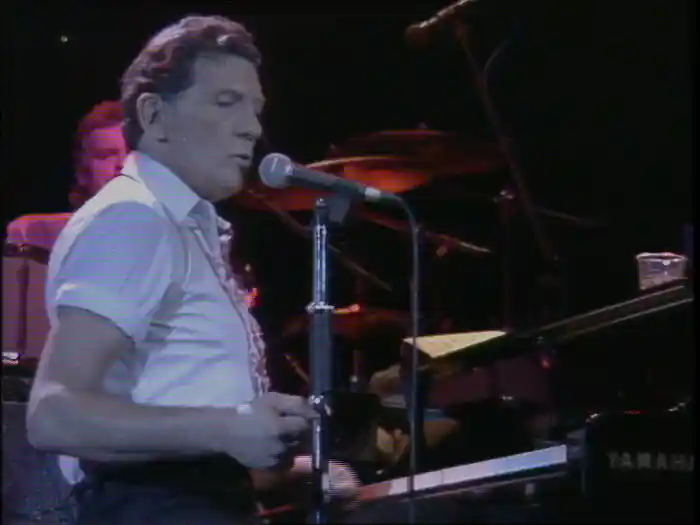 Great Balls Of Fire (Live)
