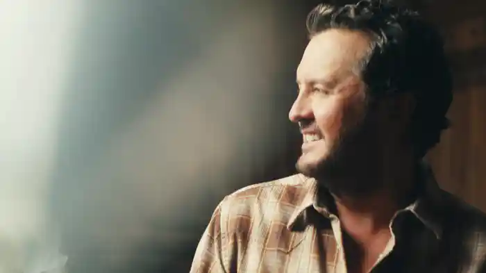 Southern and Slow (Visualizer)