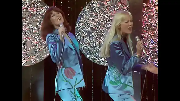 Dancing Queen (Live - ABBA Down Under)