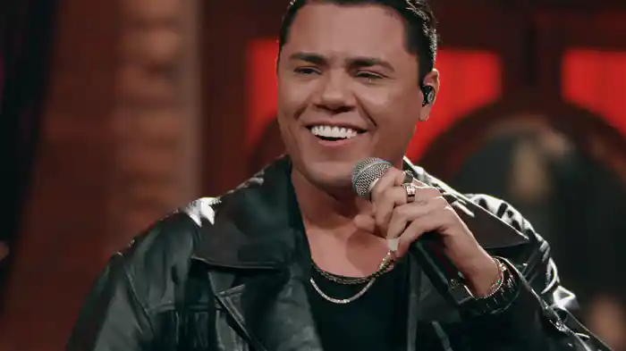 Estranho De Novo (Ao Vivo Em São Paulo / 2025)