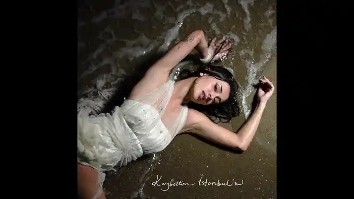 Kaybettim İstanbul'u (Audio)