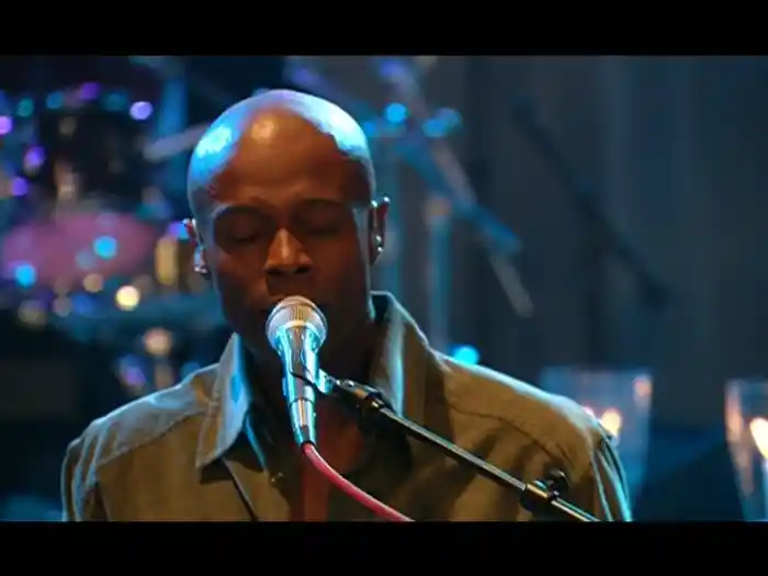 I Can't Stop Loving You (Closed Captioned)