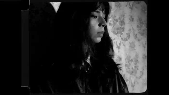 Linger (Spanish Mix (2026) / Visualizer)