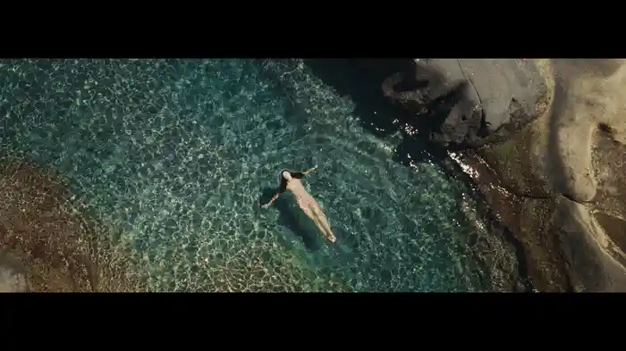 Soli E Disperati Nel Mare Meraviglioso