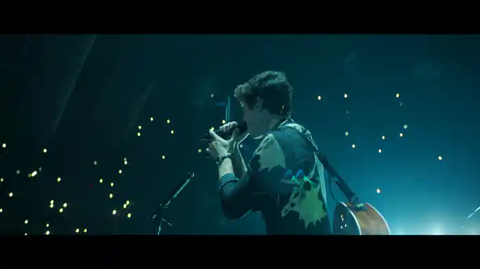 There's Nothing Holdin' Me Back (Live)