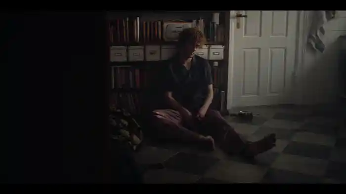 Live Alone / Karen M.