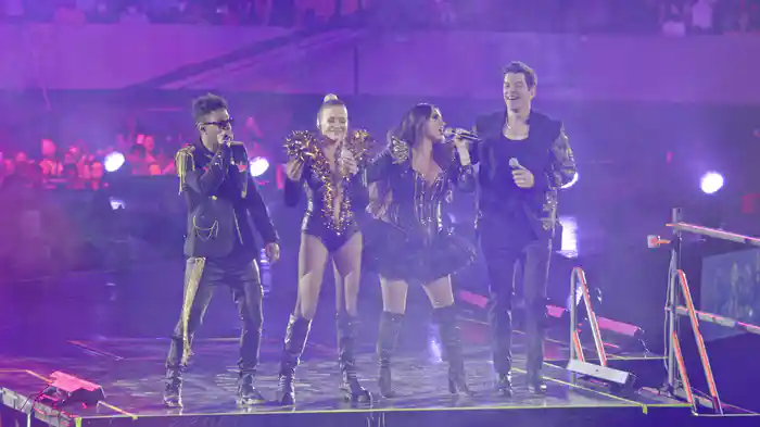 Este Corazón (En Vivo)