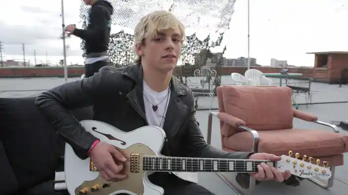 Loud - Behind the Scenes