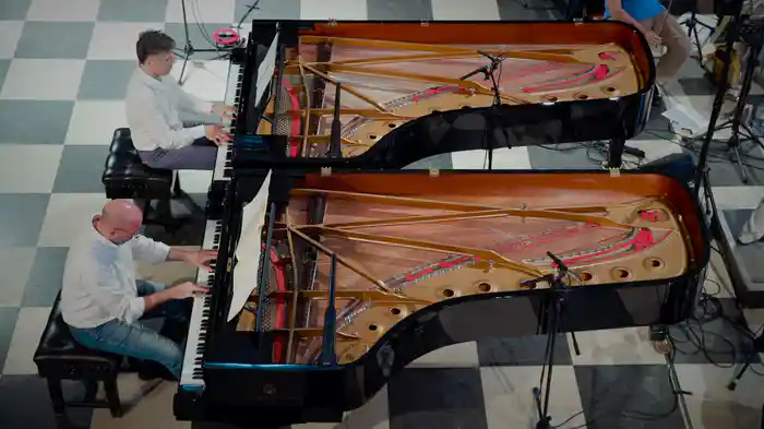 Mozart: Concerto for 2 Pianos in E-Flat Major K. 365: Rondeau. Allegro.