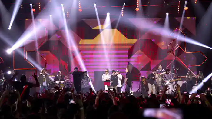 Meu Pai É Rastafar-I (Ao Vivo Em São Paulo)