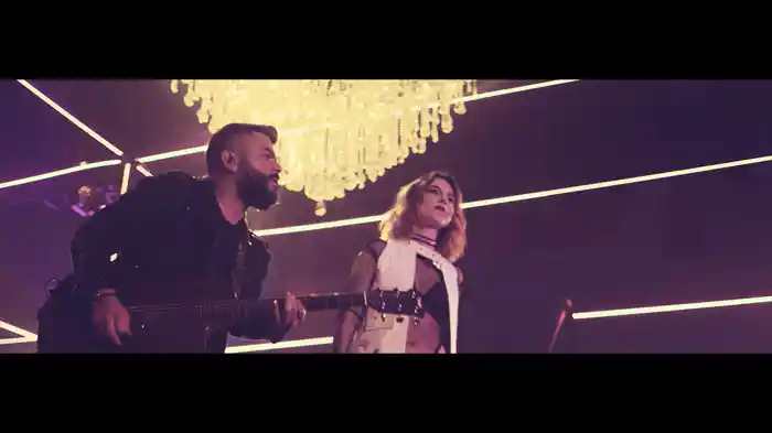 Clavo Que Saca Otro Clavo (En Directo)