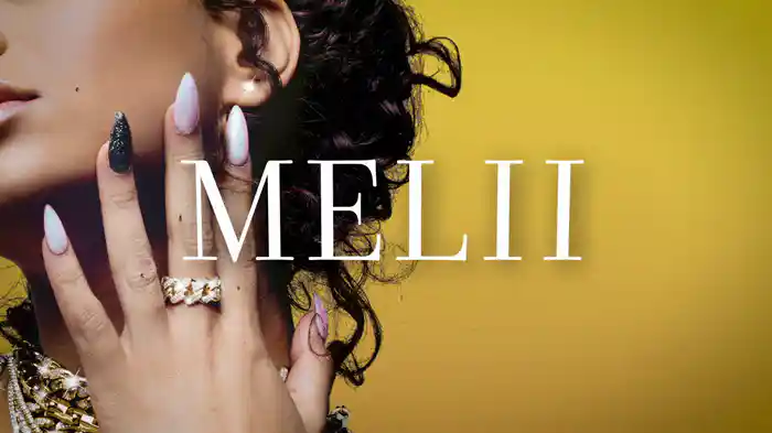 Icey (Spanish Remix/Lyric Video)