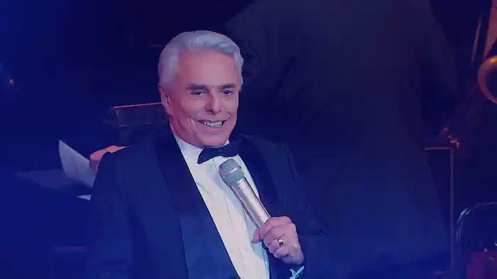 Pensaba En Ti (En Vivo)