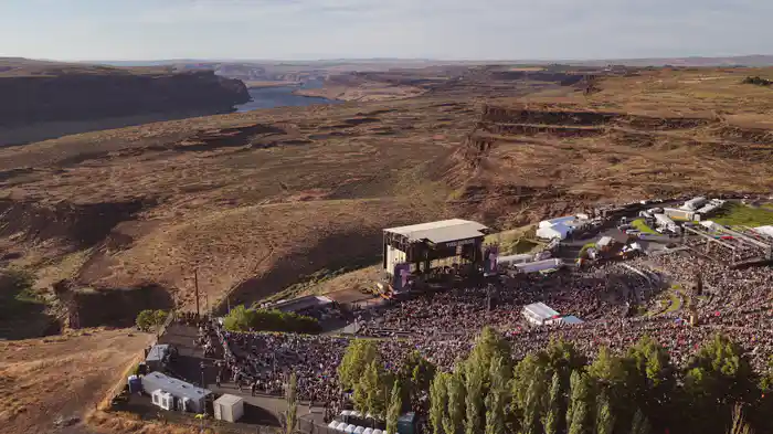 Life On The Run (Live At The Gorge)