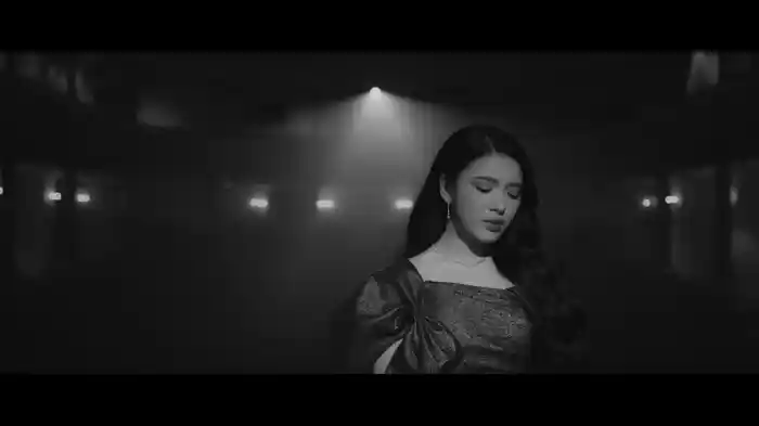 Bukan Untukku (Lyric Video)