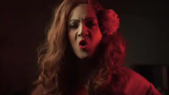 Ich könnte deine Mutter oder deine Schwester sein