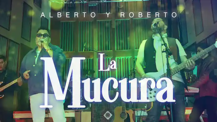 La Mucura (LETRA/En Vivo)