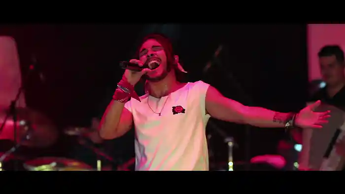 Carência De Fogo (Ao Vivo)