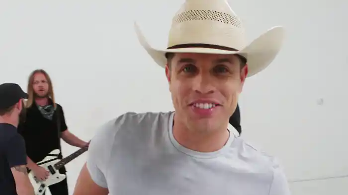 Making of "Seein' Red"