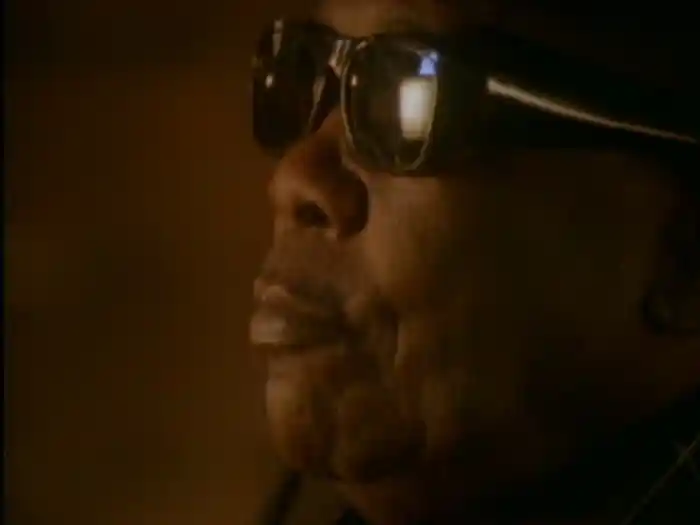 I'm In The Mood (Official Music Video)