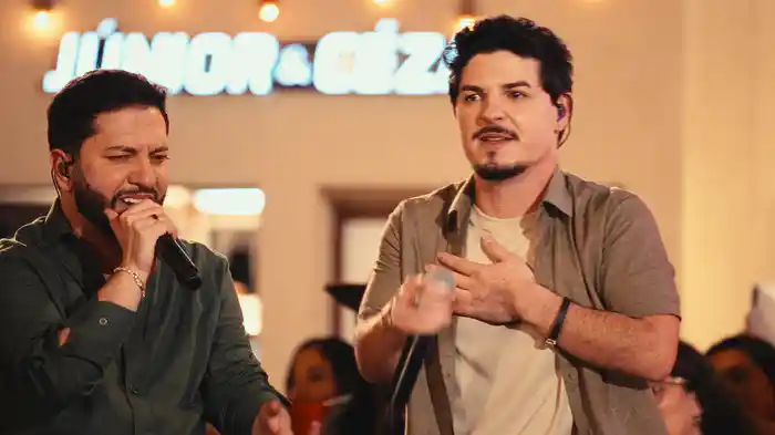 Dois Caras Numa Moto (Ao Vivo Em São Paulo / 2025)