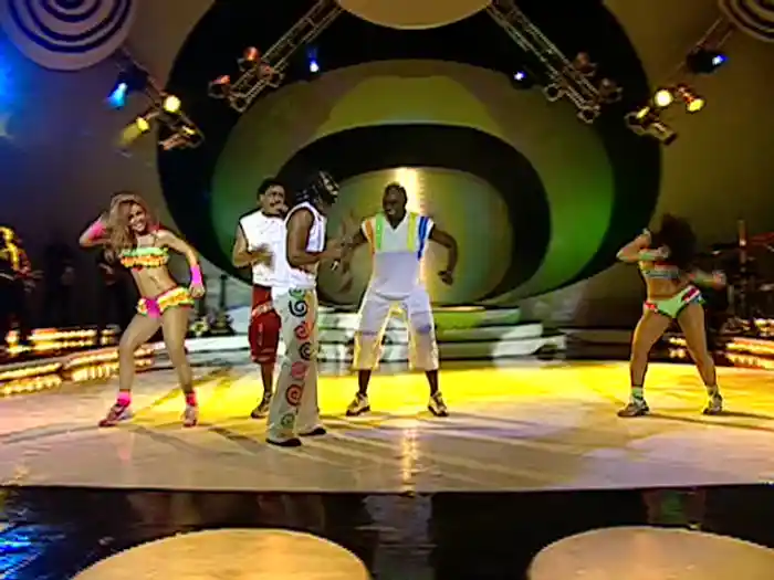 Dança Do Põe Põe / Disque Tchan (Alô É Tchan) / Bambolê (Ao Vivo)