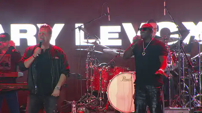 Hold The Umbrella (Party Mix)