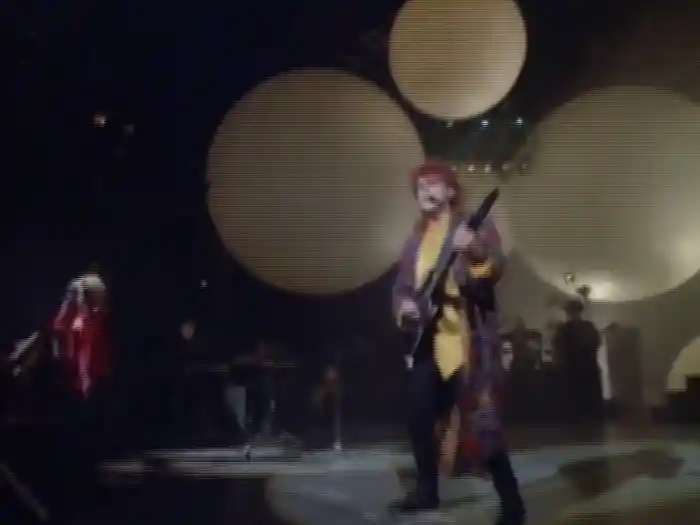 Revolution (Without News Version)