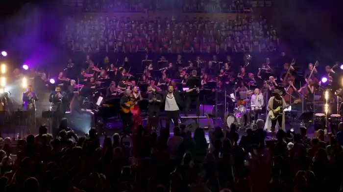 Two Shoes (Live at Sydney Opera House)