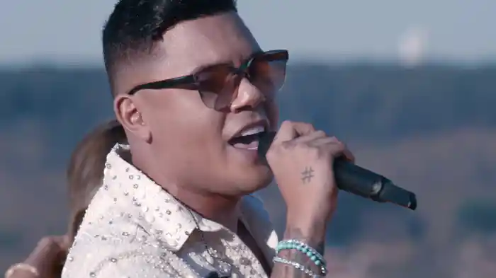 Longevidade (Felipe Araújo In Brasília / Ao Vivo Na Praia / 2019)