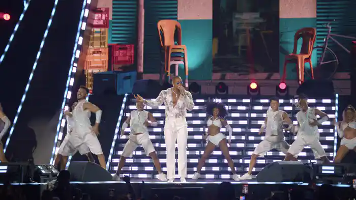 Várias Novinhas Descendo / Empina E Treme / Desce A Madeira (Ao Vivo Em Salvador / 2025)