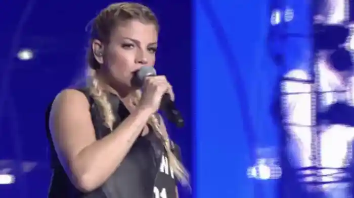 L'Amore Non Mi Basta (Live @ Mediolanum Forum, Milano 25/11/2014)