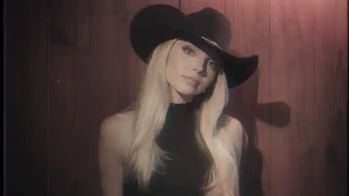 Stop Draggin' Your Boots (Performance Video)
