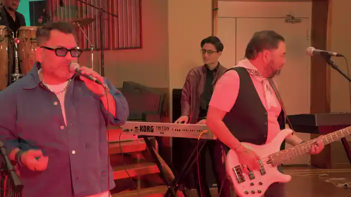 Cómo Le Haré (En Vivo)