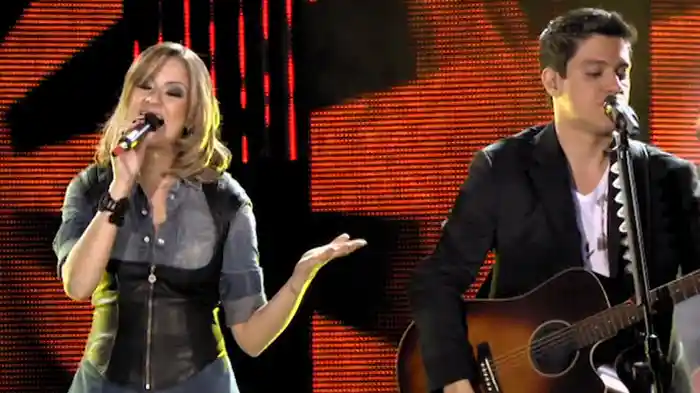 Estranho Love (Ao Vivo)