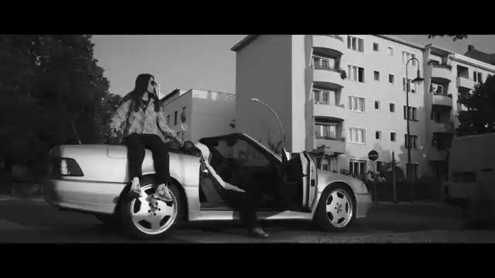 Kleines Mädchen große Träume