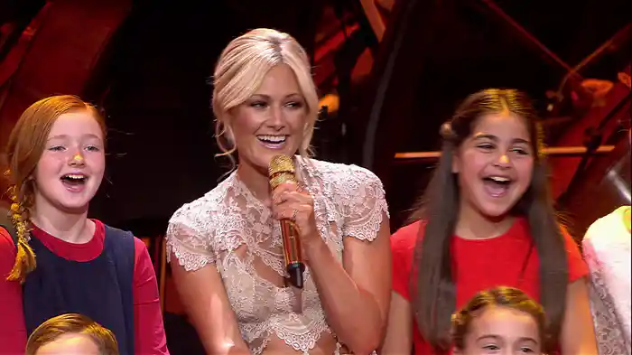 In der Weihnachtsbäckerei (Live aus der Hofburg Wien / 2015)