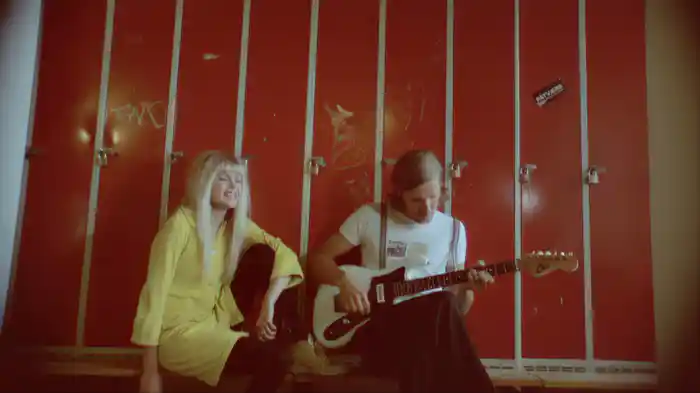 The Sun Ain't Shining No More