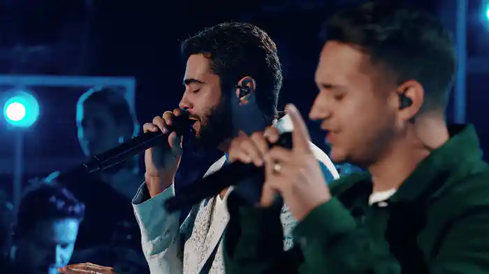 Alguma Coisa (Ao Vivo)