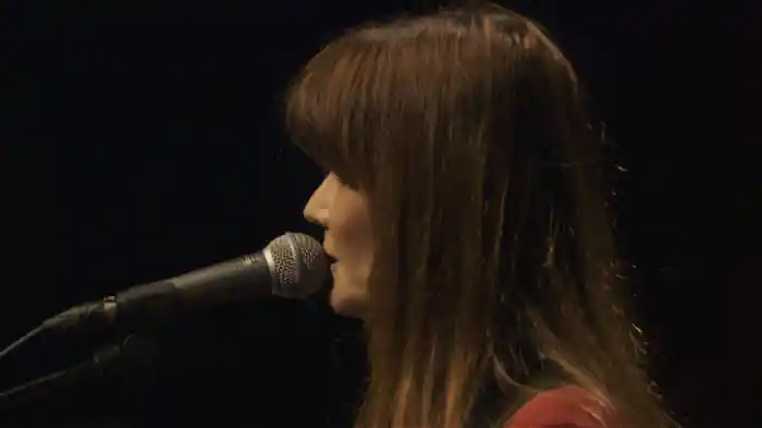 Quelqu'un m'a dit (Live)