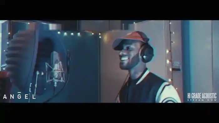 Hi Grade (Acoustic / Behind The Scenes)