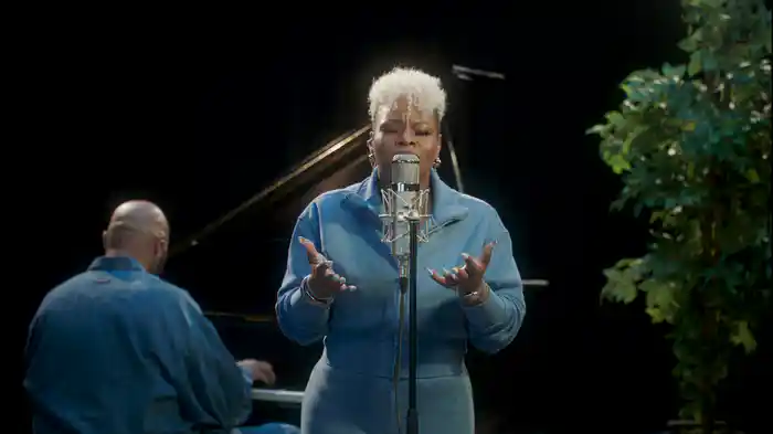 The Hand That Keeps Holding Me (Live Performance)