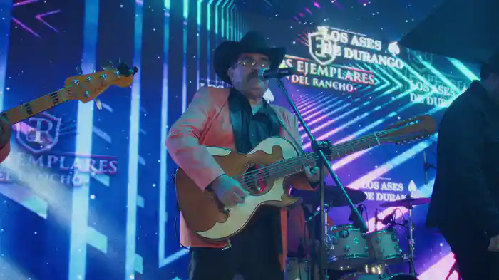 La Carretera (En Vivo)
