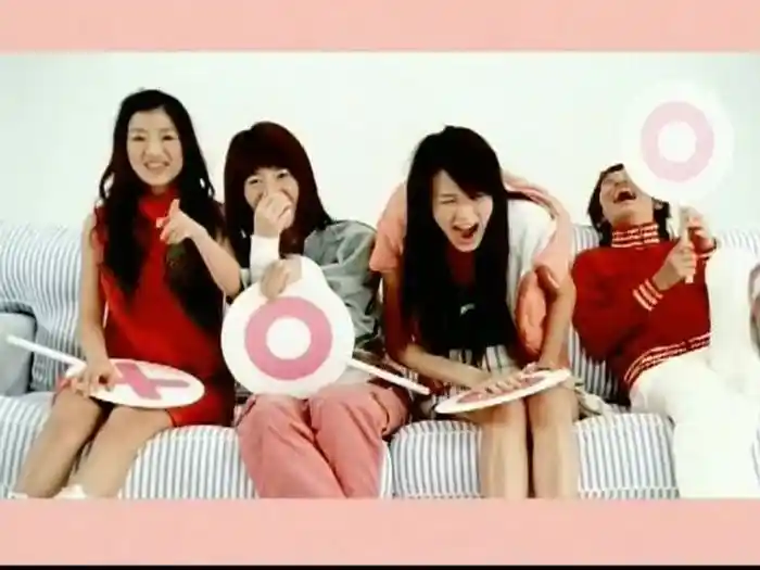 Lian Ai Ji Jie (Karaoke)