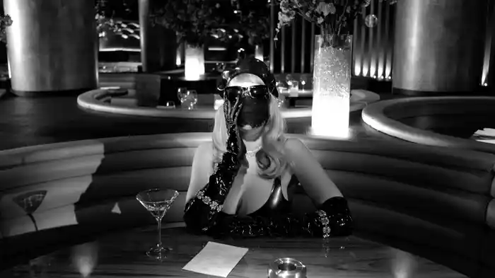 ULTIMA BOTTA A PARIGI