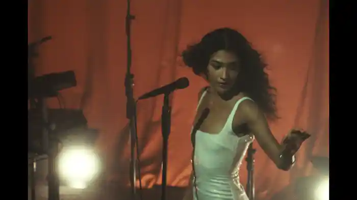 Nice To Each Other (Live from Shepherds Bush Empire)