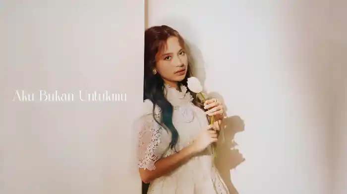 Aku Bukan Untukmu (Lyric Video)