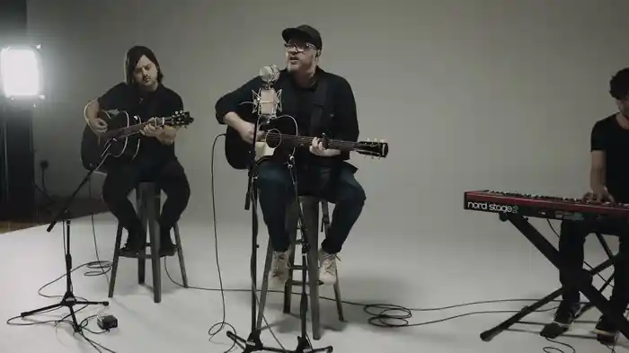 Love That Saves (Acoustic)
