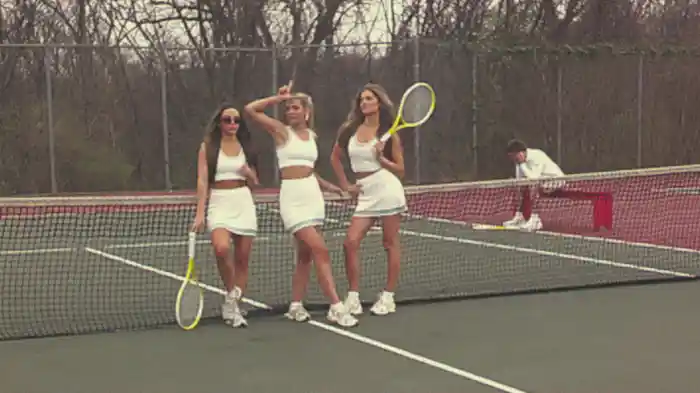 Love A Loser (Lyric Video)